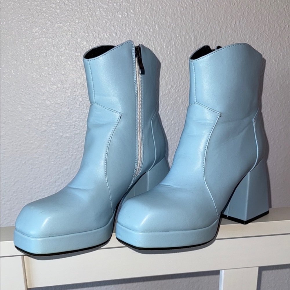 Elegant Blue Platform Ankle Boots